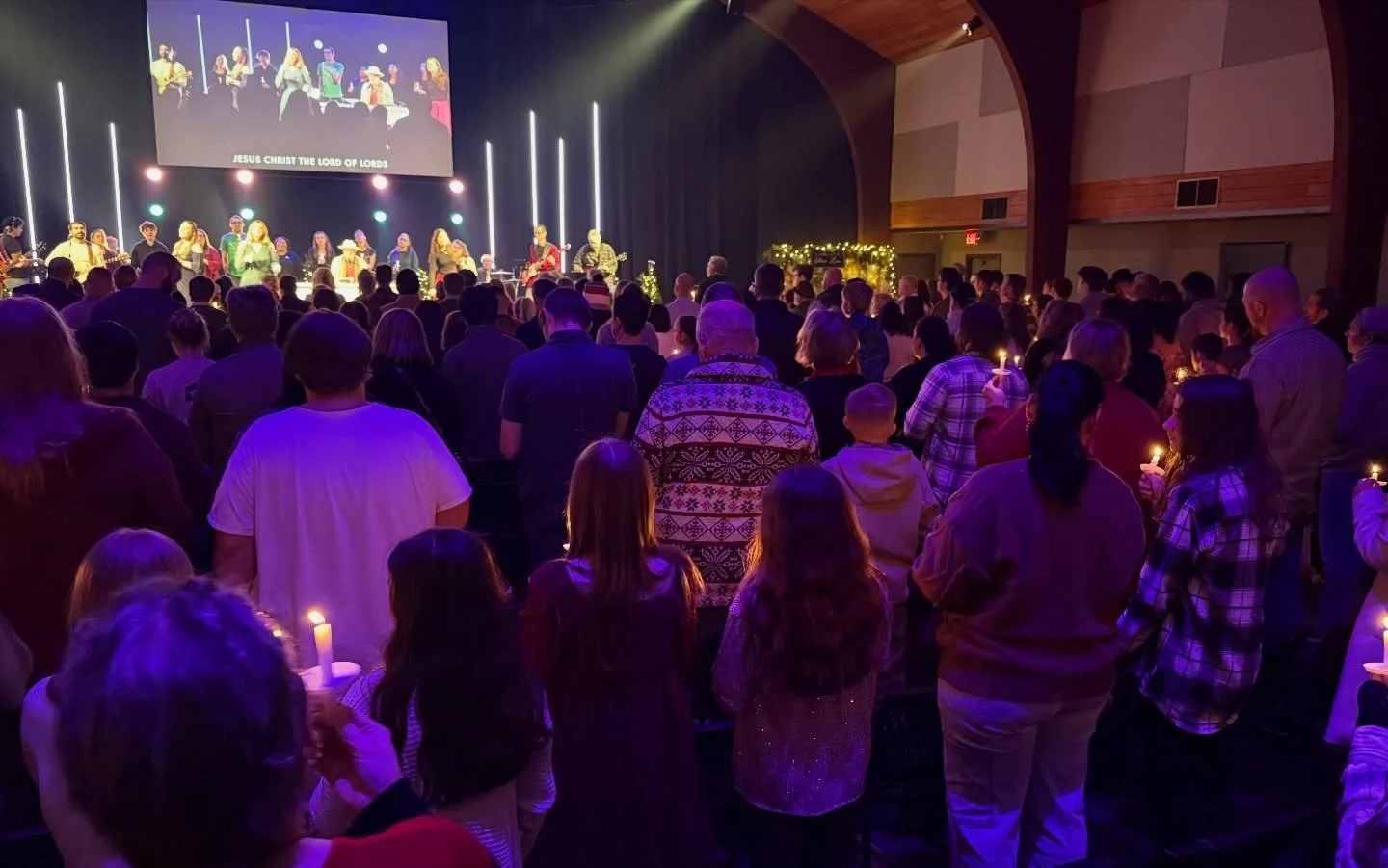 Christmas Eve candlelight services🕯️✨ What a joy it is to worship &amp; celebrate Jesus&rsquo; birth as one church🤍