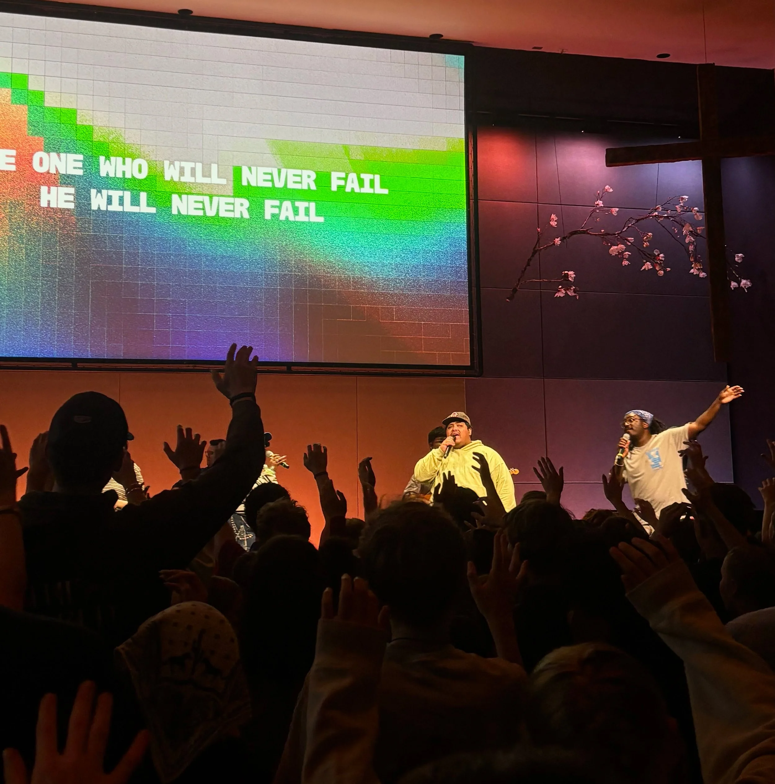 UNITE YOUTH🤍🔥 This generation is on fire for Jesus!! An incredible night gathered to worship🙏