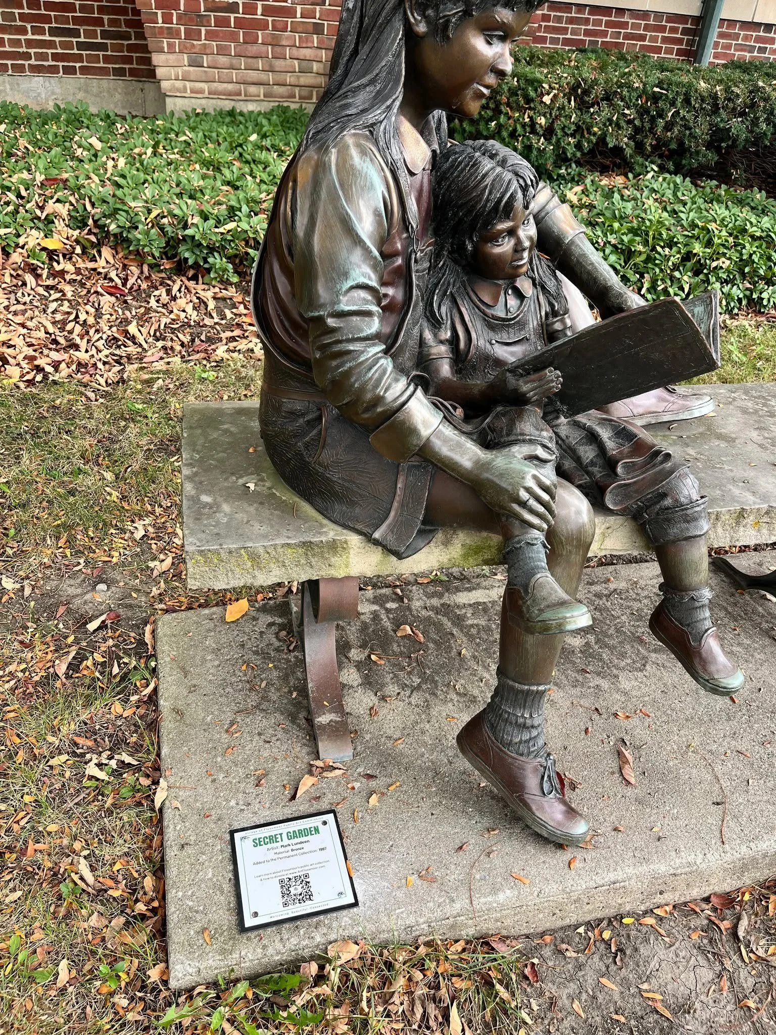 Happy Friday, Flossmoor! Celebrate Illinois Art &amp; Humanities Month this October by taking a self-guided tour of Flossmoor's outdoor collection - now many of our sculptures include a name plate with a QR code linking you to more info about the scu
