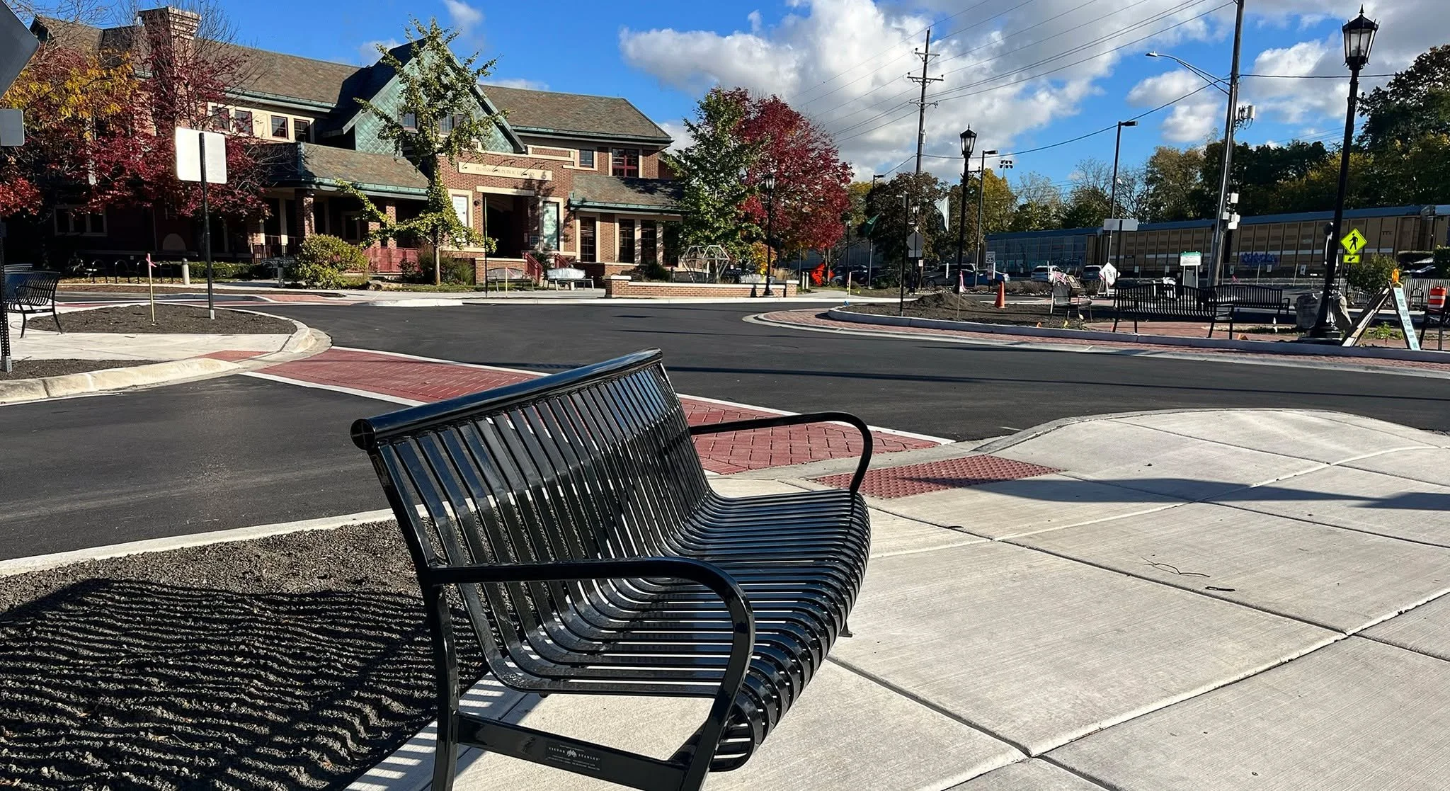 Greetings, Flossmoor! If you visited the revised downtown area this weekend, you may have noticed an increase in the number of benches for you to enjoy a visit with a friend, to read a book or just watch the world go by. You can help support public a