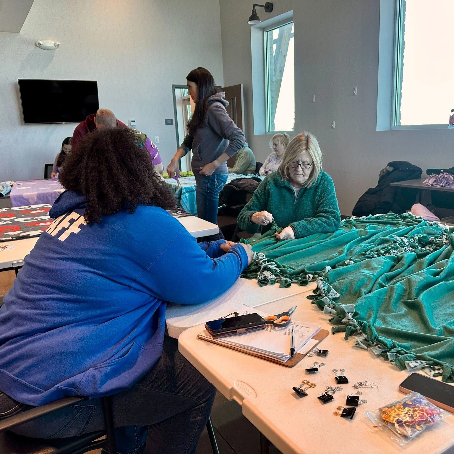 Greetings, Flossmoor! Here are two, all-ages service projects for animal lovers from the South Suburban Humane Society, as part of the 11th Dr. Martin Luther King, Jr. Day of Service on Monday, Jan. 19.

1. Making Blankets for Shelter Dogs (10 a.m.-N