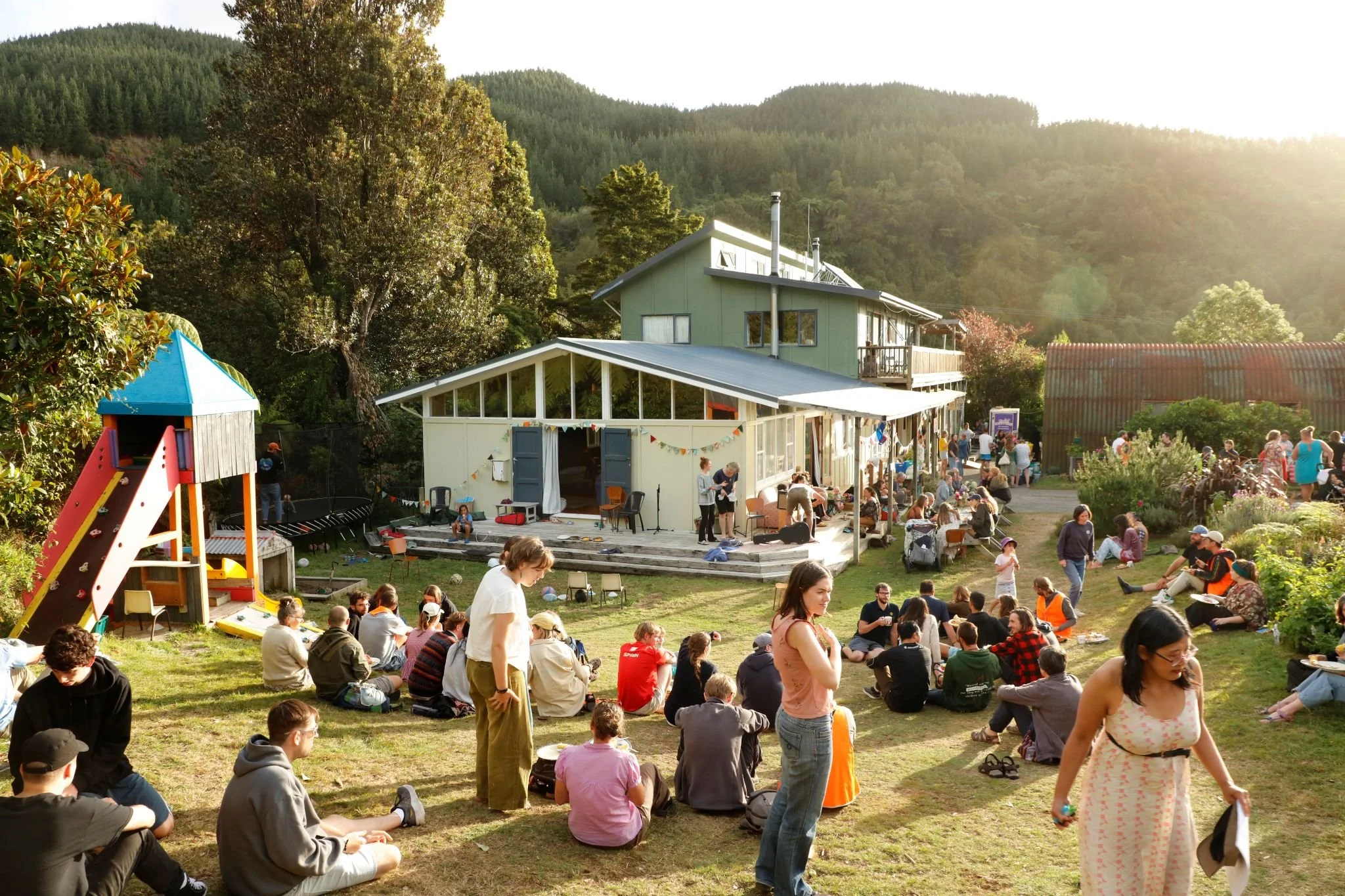 Young People Pick Up the Jesus Manifesto at Te Huarahi Passionfest