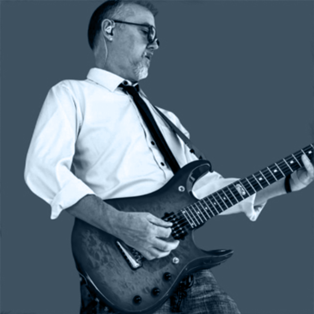 Live Music ft. Roger Leonhardt of String Theory