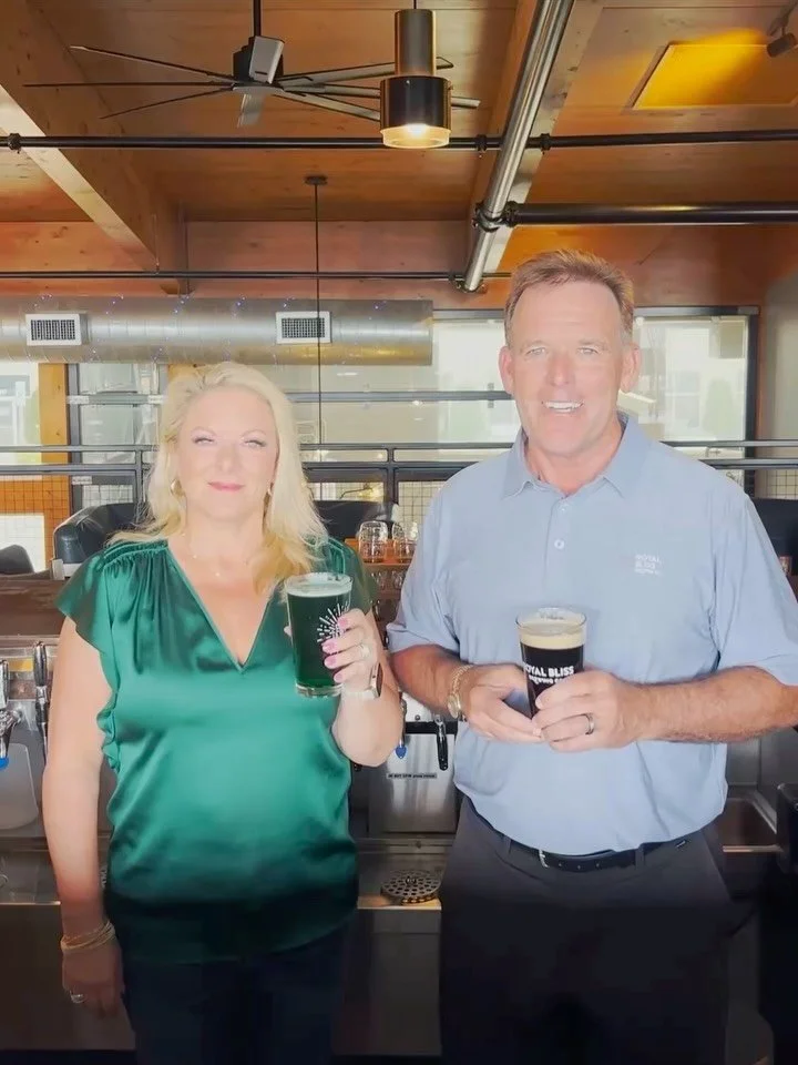 Larry &amp; Ginger stopped by to give you a little St. Paddy&rsquo;s preview 👀🍀

The rest? That&rsquo;s just a taste of what&rsquo;s waiting for you this weekend. Think chef-crafted Irish specials, perfectly poured Guinness, green jello shots, fest