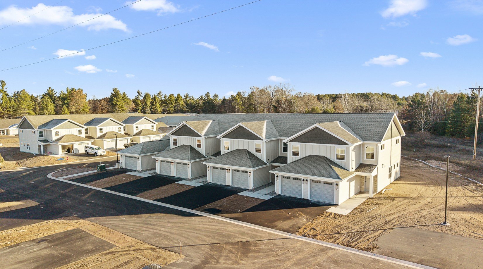 Woods Hollow Cottages &amp; Townhomes - Woodruff, WI