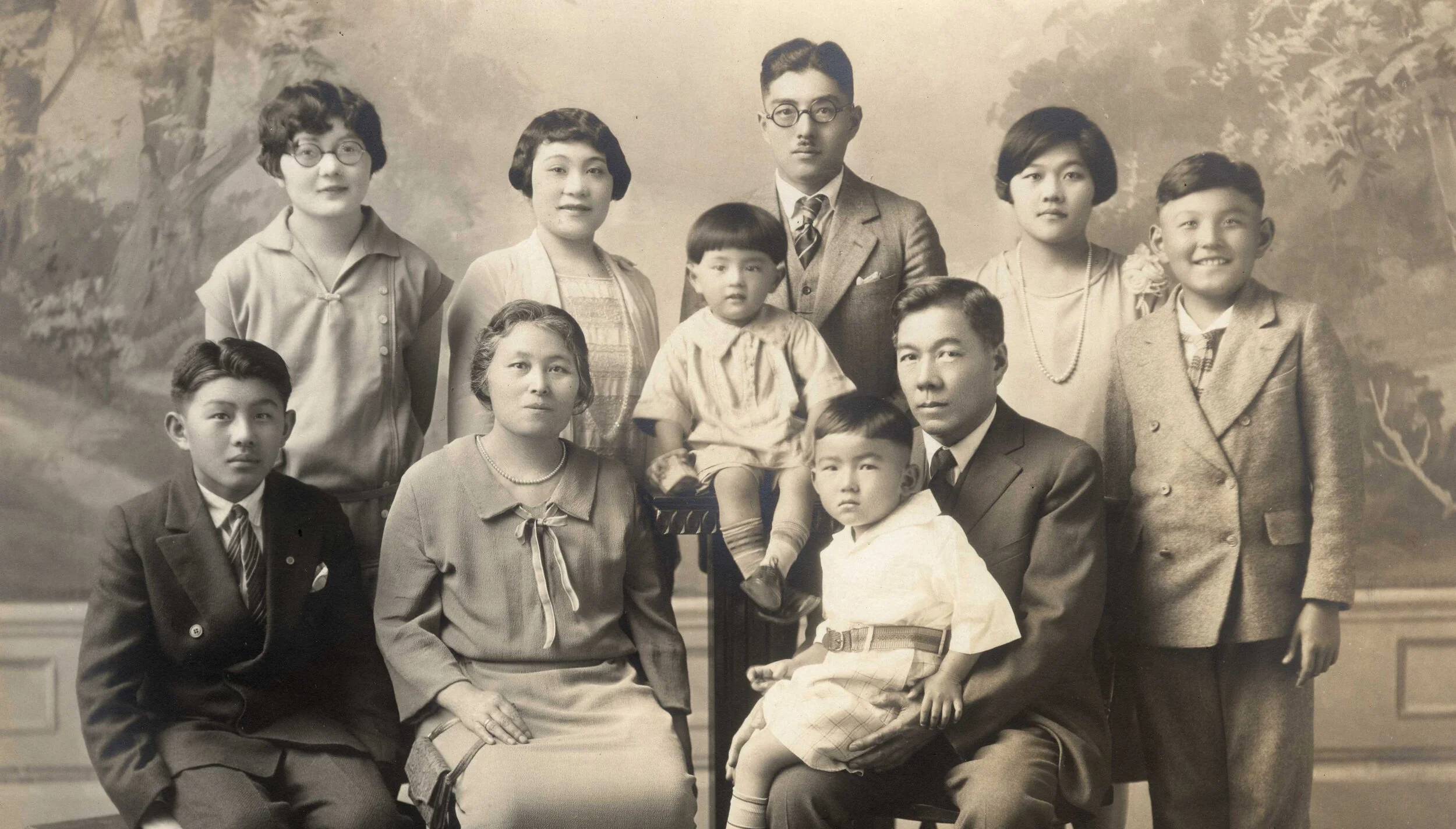Last family photo, 1928 for HHF website.jpg