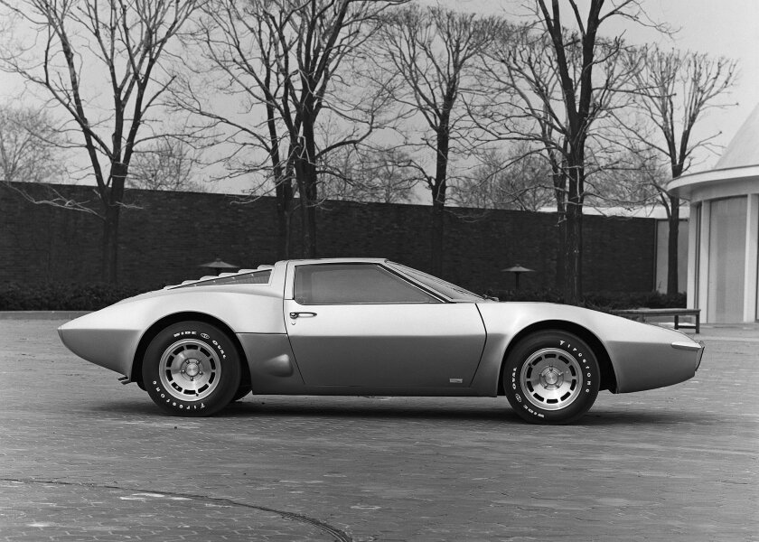 1973-corvette-concept-01-840x600.jpg