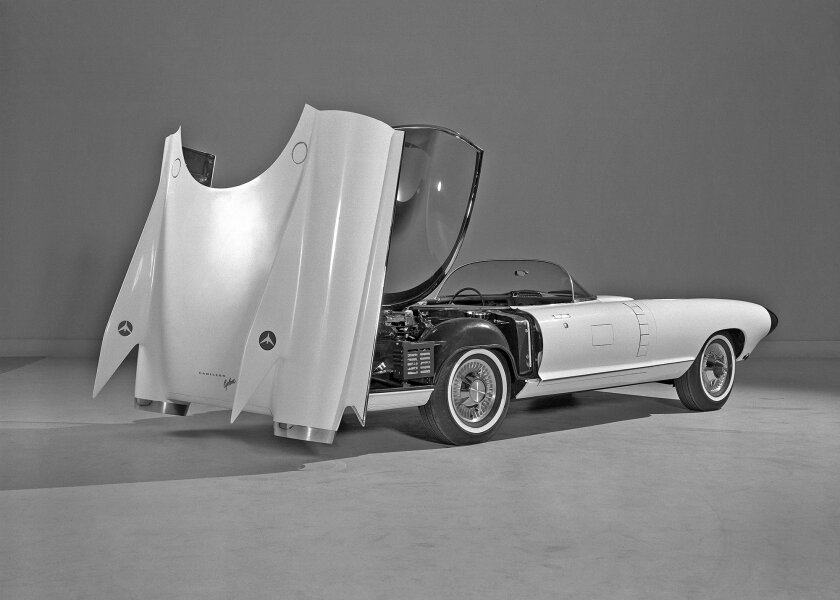 1959-cadillac-cyclone-04-840x600.jpg