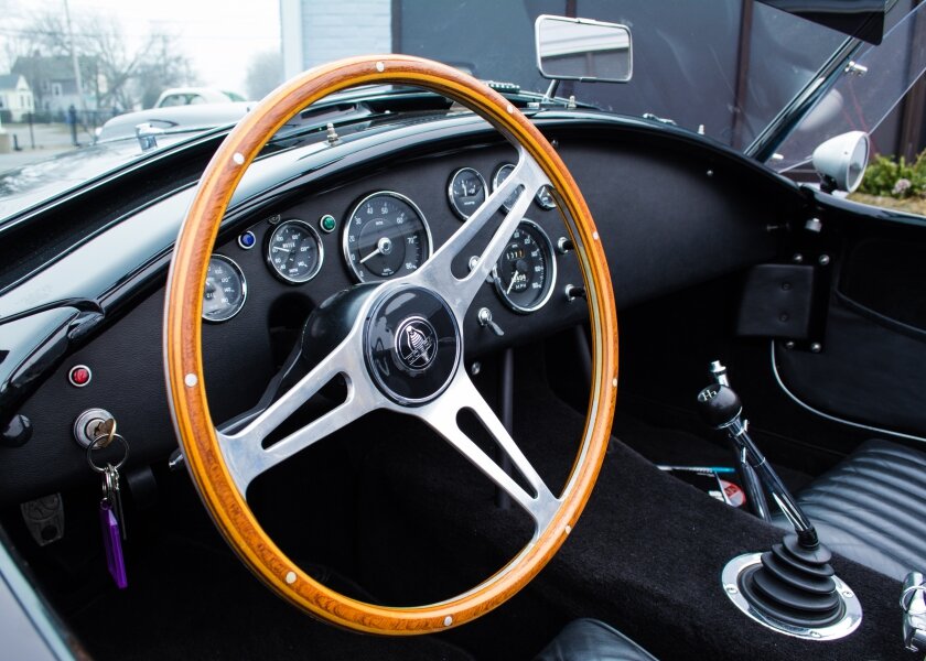 1966-Shelby-427-AC-Cobra-Interior-840x600.jpg