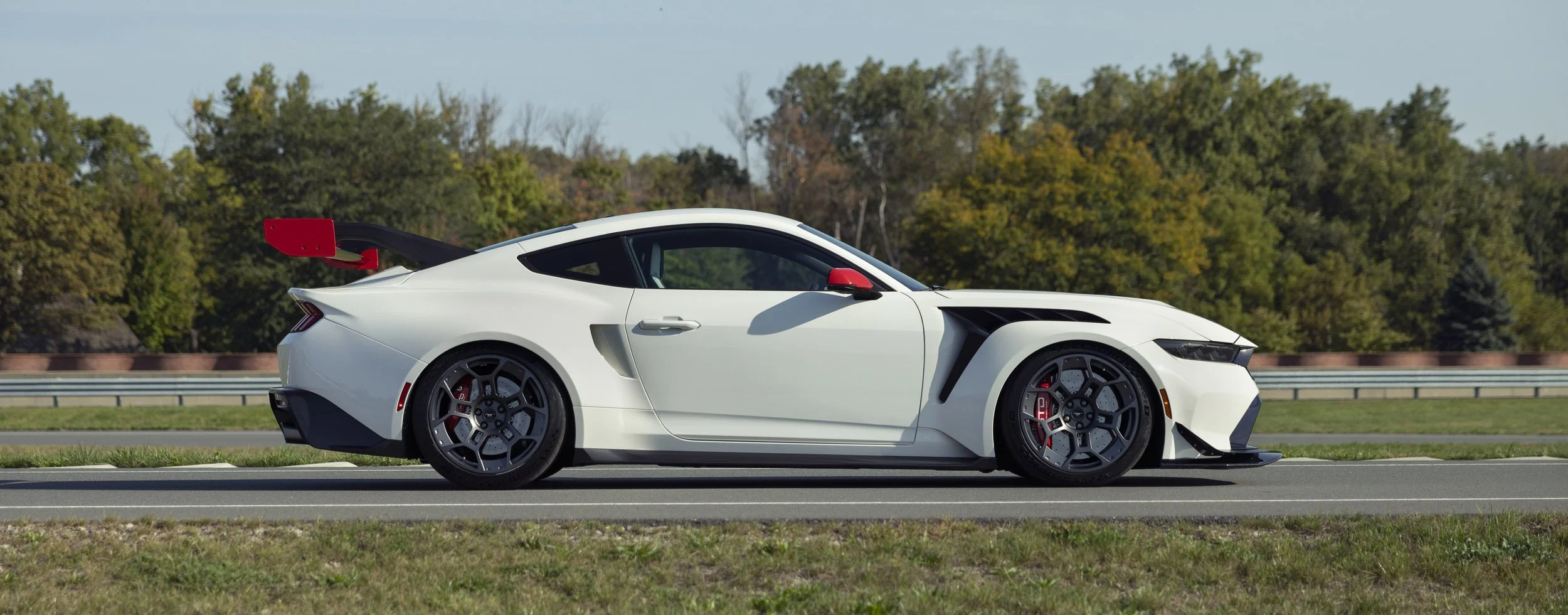 2025 Mustang GTD Spirit of America_12.jpg