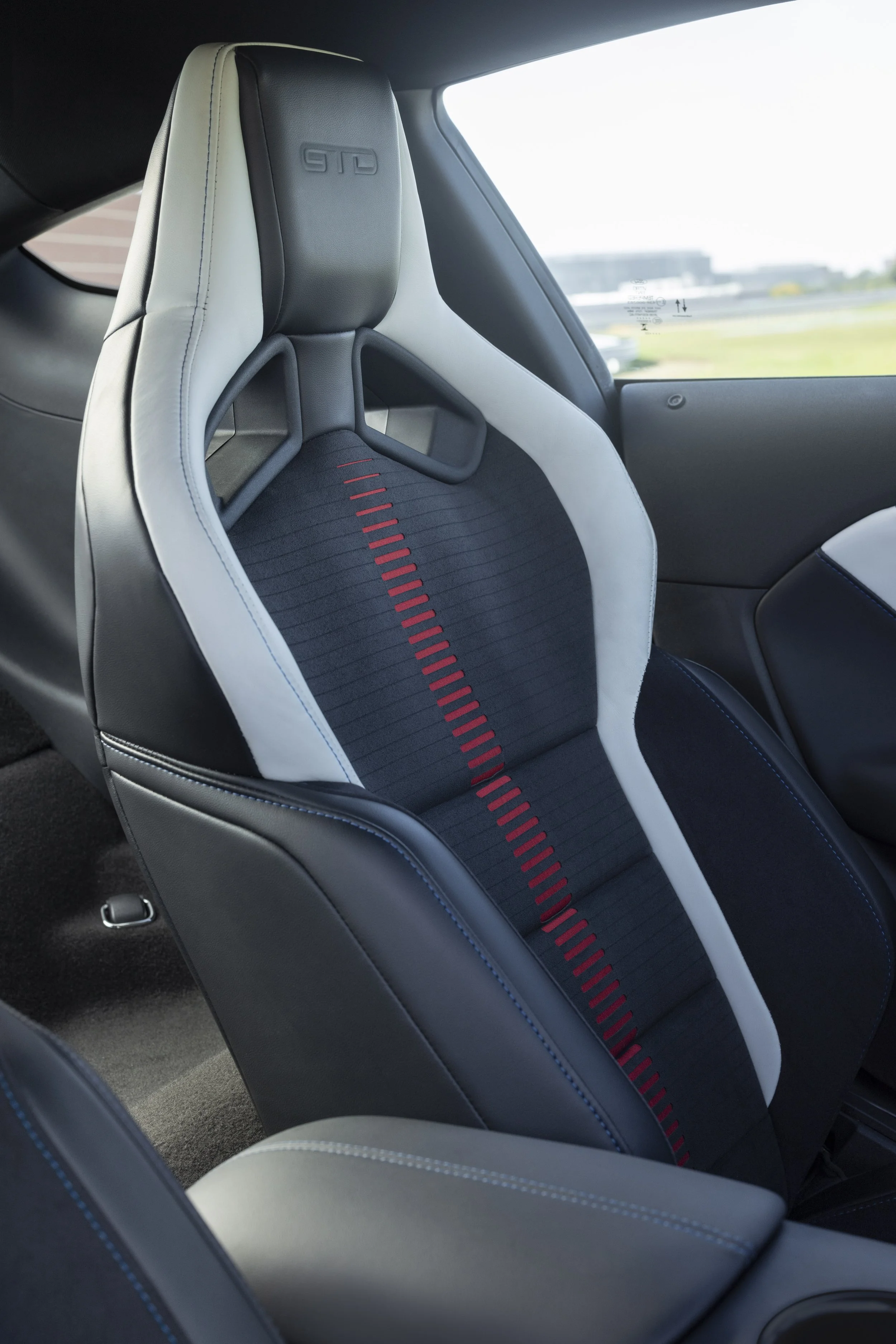 2025 Mustang GTD Spirit of America_14.jpg