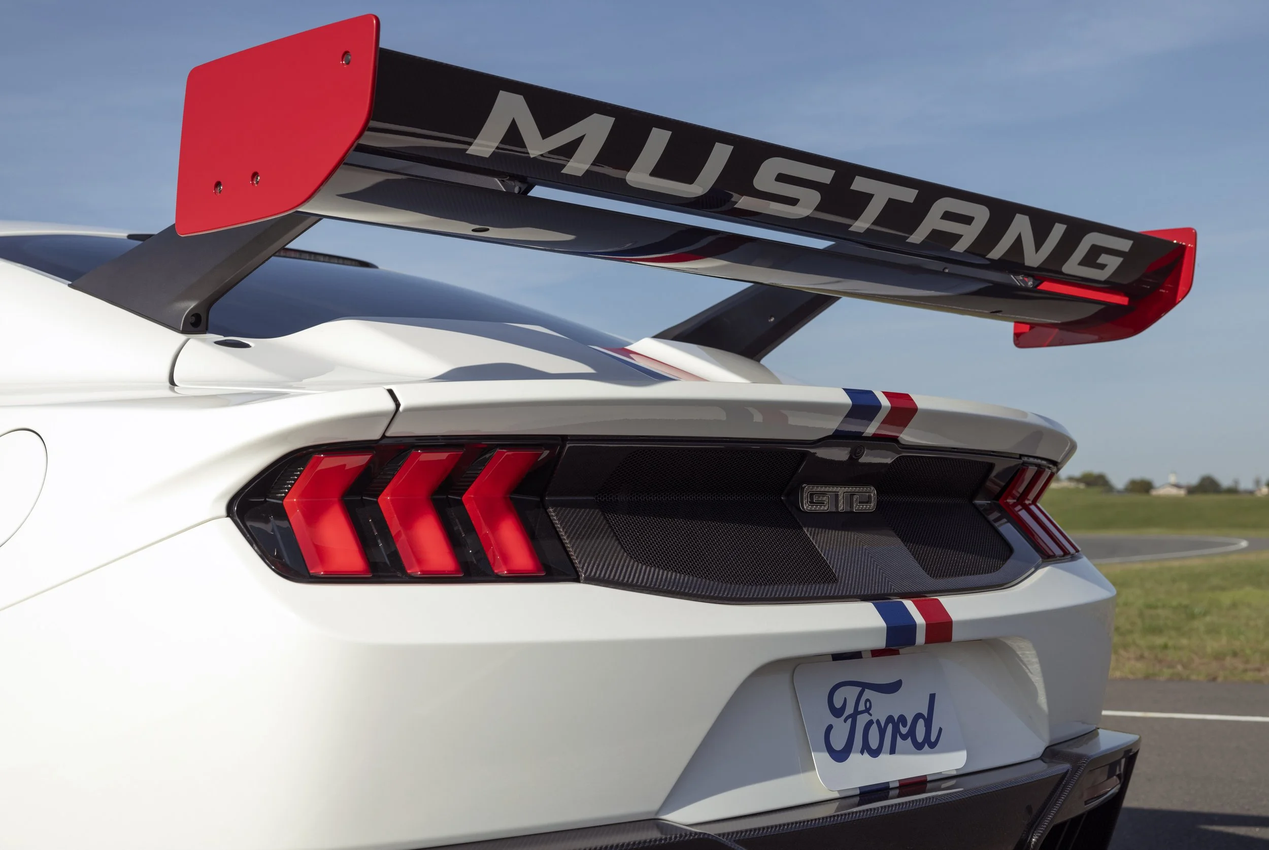 2025 Mustang GTD Spirit of America_17.jpg