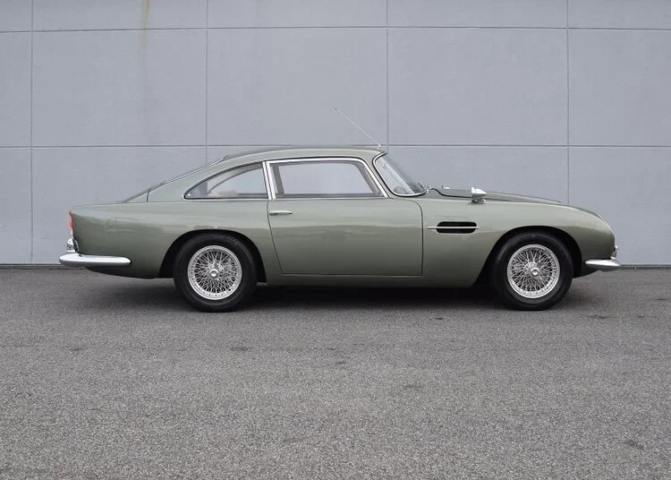 1964-aston-martin-01-840x600+-+Copy.jpg.webp