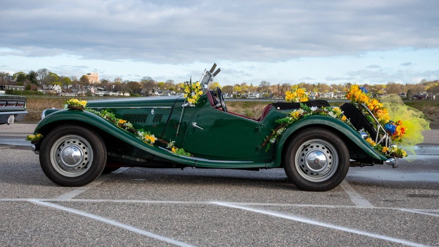 The 12th Annual Driving Miss Daffodil Parade and Cars &amp; Coffee is ONE WEEK AWAY! 🌼 Get your daffy on and join us on Sunday, April 12th 

👉 To learn more, visit AudrainAutoMuseum.org
-
-
#audrainautomuseum #daffodil #newportri #parade