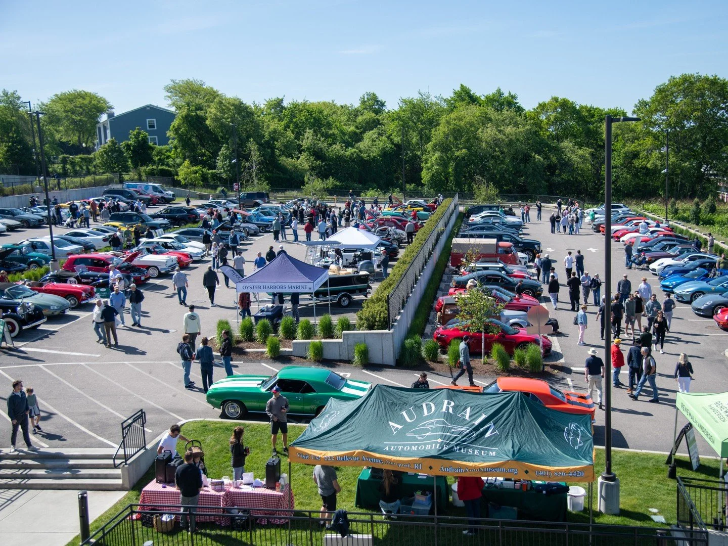 Thank you to our members who came out to @newportcraft for a wonderful Cars &amp; Coffee this past weekend 🏎️ 

👉 Join us for another C&amp;C this Sunday at Mount Hope Farm ✨ Visit AudrainAutoMuseum.org to become a member &amp; sign up for our mail
