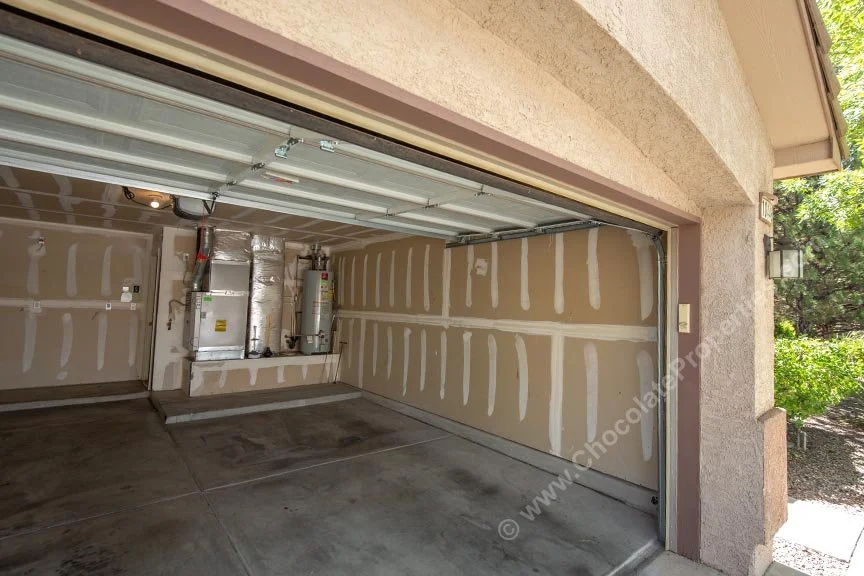 Cantacielo04_garage angle 1.jpg