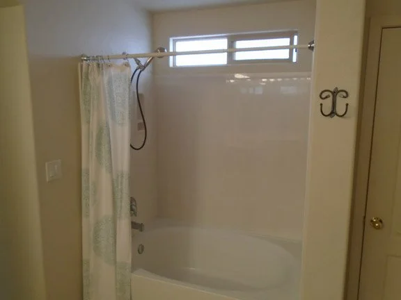 m_cantacielo_MBR Bathroom tub shower.jpg