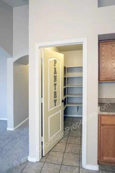 10420 Cantacielo_o_pantry.jpg