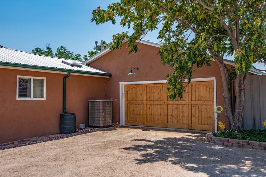 Reclining34_two car garage_A.jpg