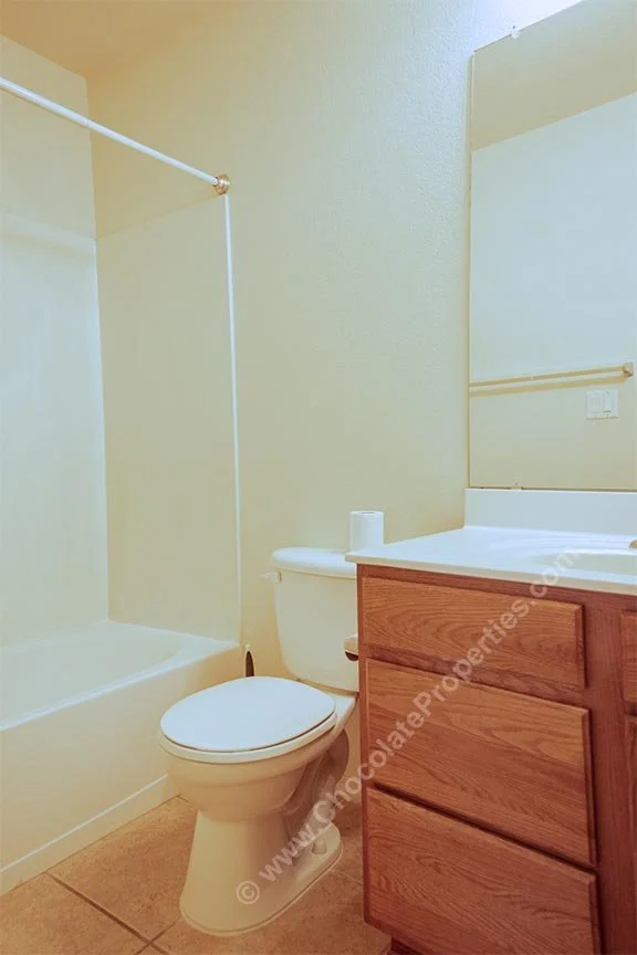 Cantacielo38_Guest Bathroom_A.jpg