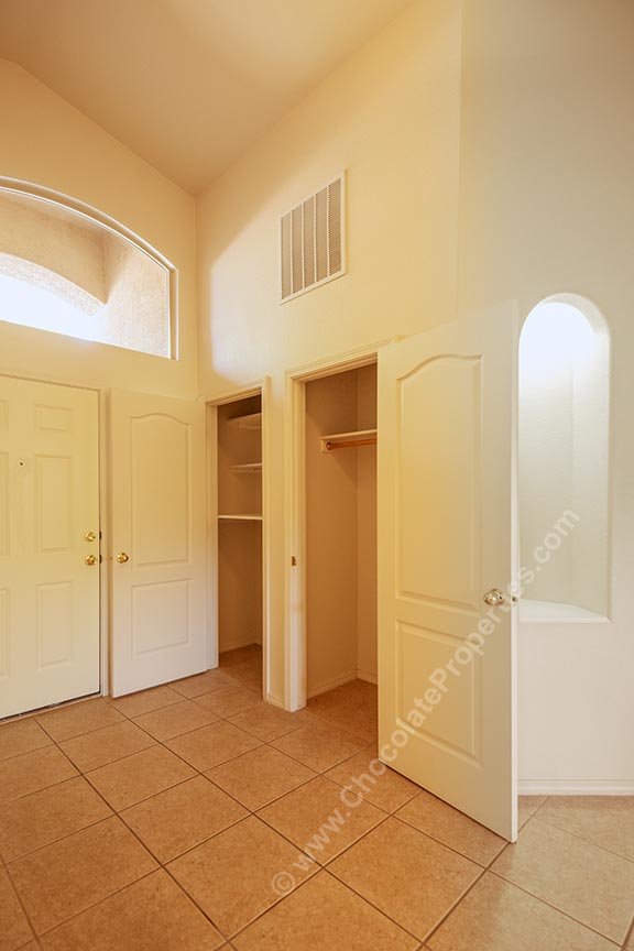 Cantacielo25_front hallway_A.jpg