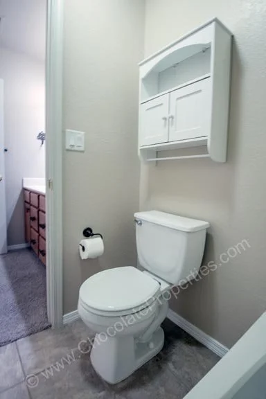 10420 Cantacielo_s_guest bathroom B toilet - Copy.jpg