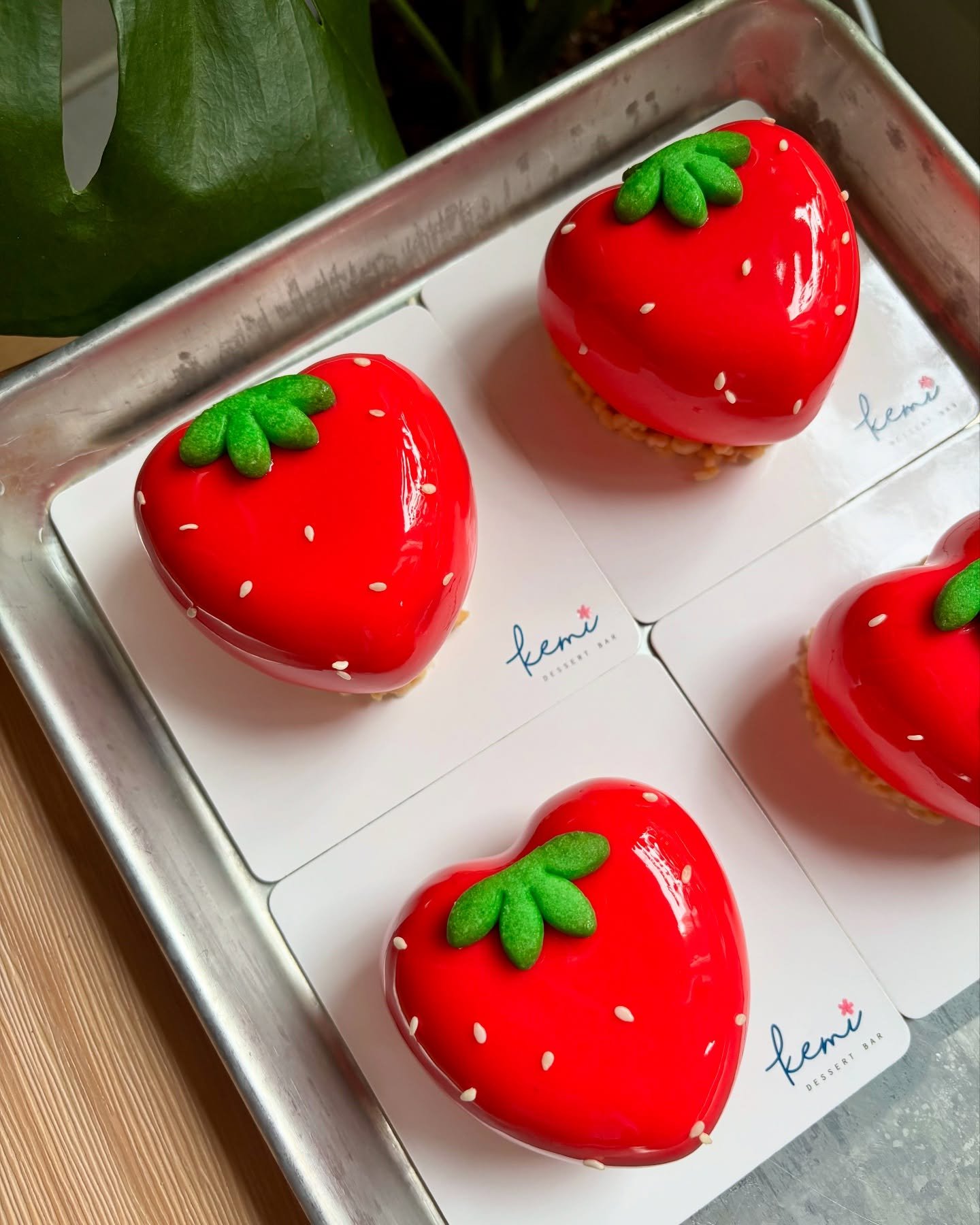 Strawberry Fields ❤️🍓😍

Just loving the newest addition to the dessert lineup! Delicate layers of jasmine mousse, strawberry cheesecake, strawberry gelee, vanilla cake, and @valrhonausa Opalys white chocolate crumble.

Just the perfect bite ✨