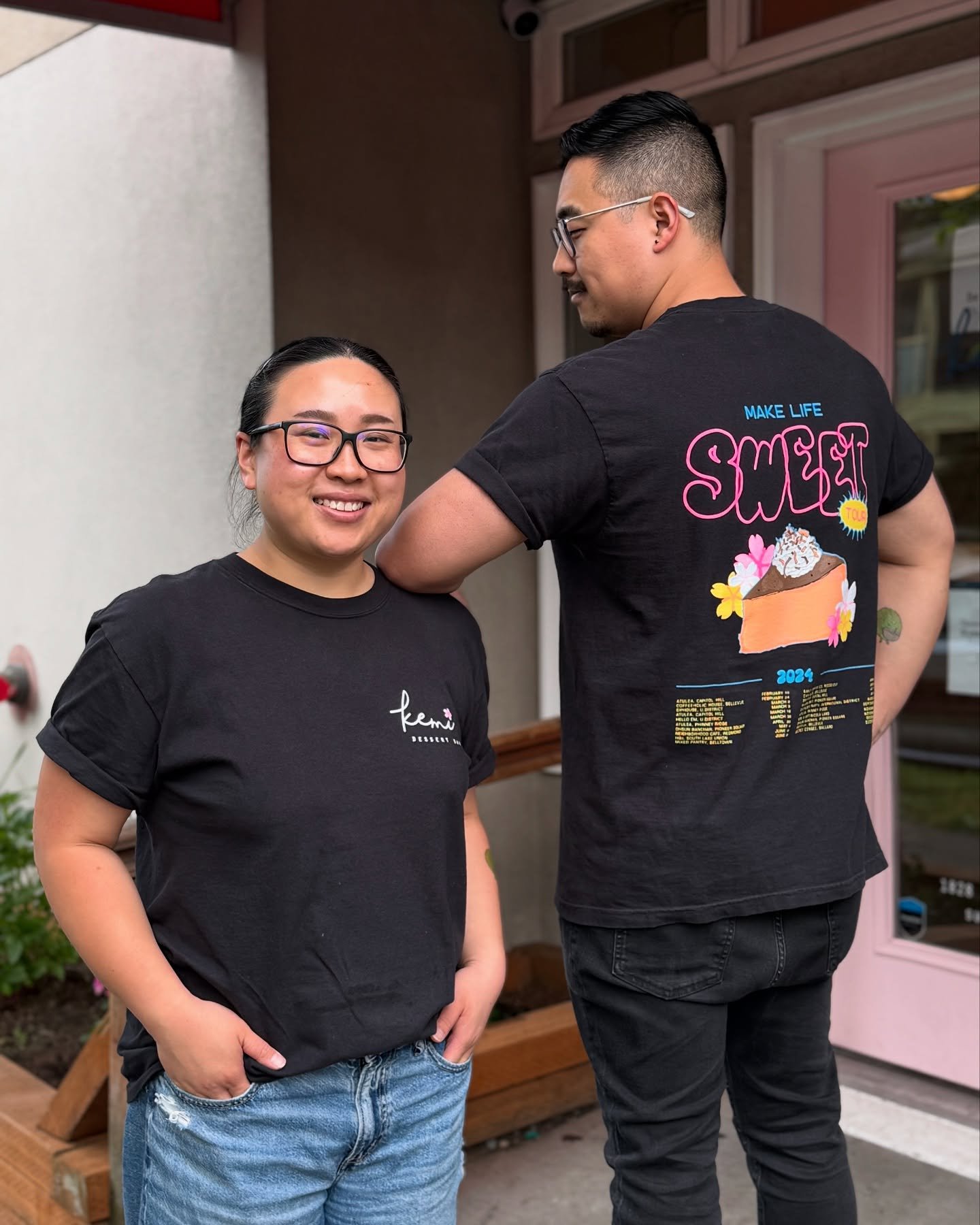 ✨MAKE LIFE SWEET TOUR✨ MERCH!!

So incredibly excited for these tees. They&rsquo;re a tribute to all the incredibly wonderful and generous small businesses in Seattle that hosted Kemi for a pop up 🥹😍 Without them, the shop wouldn&rsquo;t exist! 

A