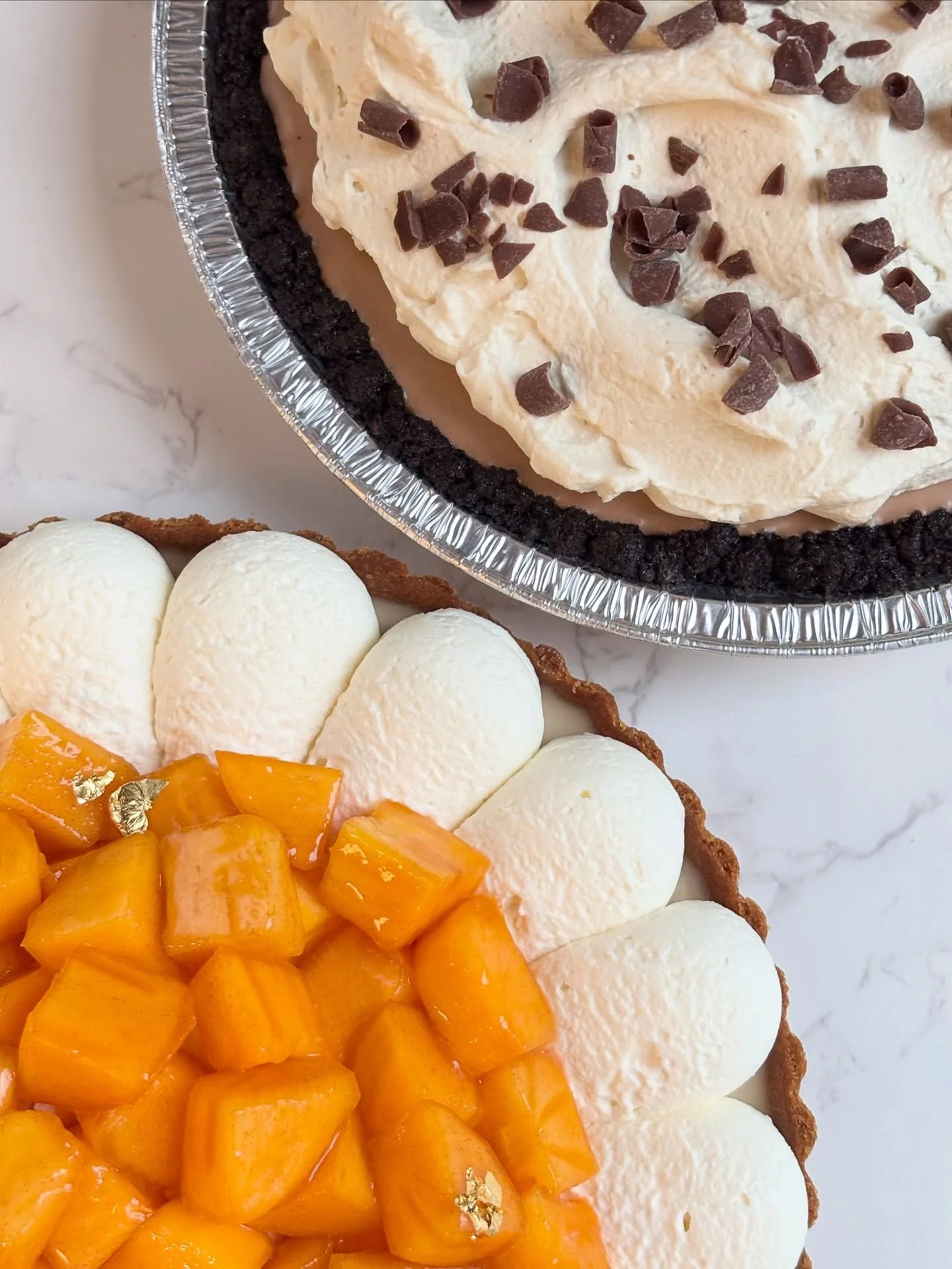 Thanksgiving desserts are here!!!! 🤩🤩

Excited to offer a gorgeous selection of super delicious desserts for you to share with your loved ones! This year, we&rsquo;ll be offering:

-Persimmon tart
-Sobacha French Silk Pie 
-Five spice pumpkin basqu