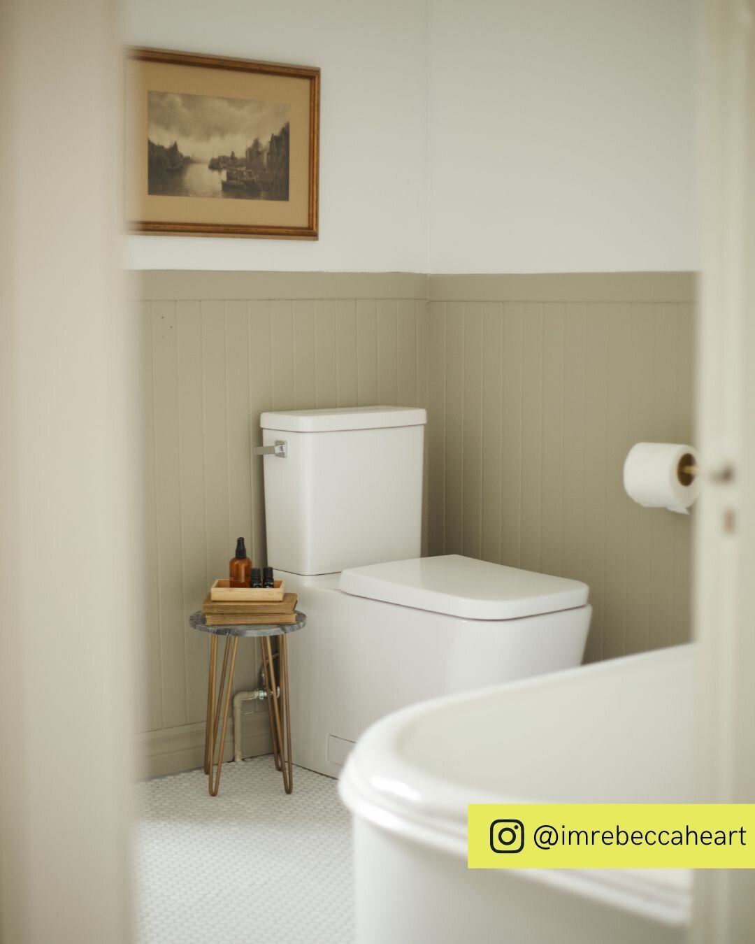 A match made in heaven! @imrebeccaheart put together the most gorgeous bathroom with @grohe_canada using their Essence Widespread Bathroom Faucet, Eurocube Wall Mount Bathroom Sink, and Eurocube Dual Flush Toilet.

#influencerlove #clientwork #grohec