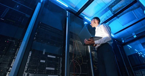 Illustration of data backup and disaster recovery with cloud and storage icons