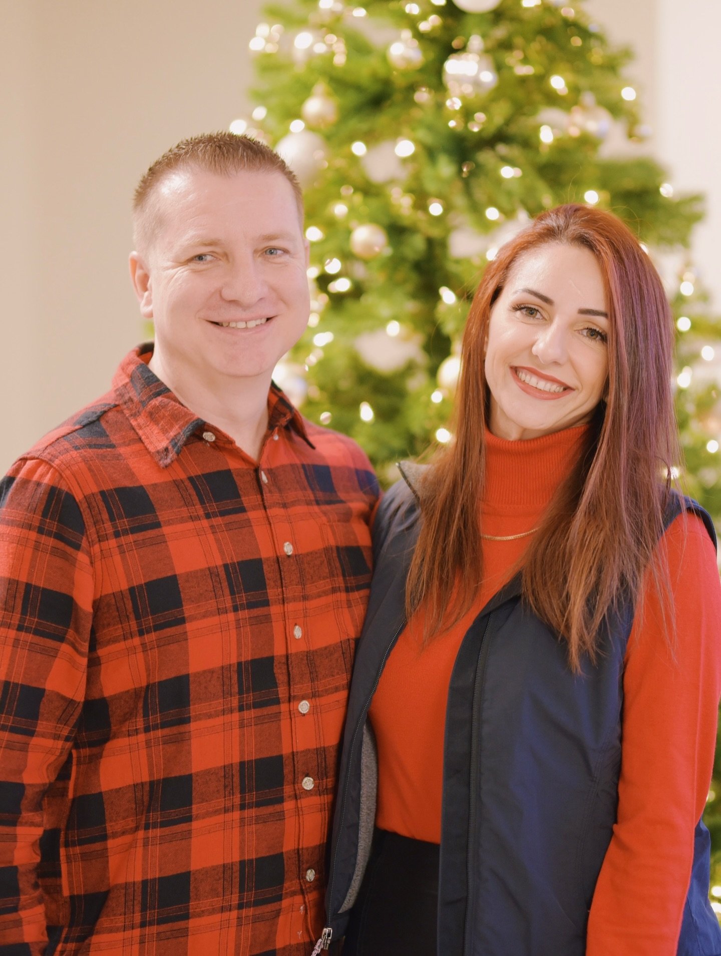 This Sunday is the last in-person Sunday of 2025!

We&rsquo;ll have our regular morning services at 9:30am + 11am, and then come back at 6pm for our Candlelight Service as we close out the year together with live Christmas music and an inspiring mess