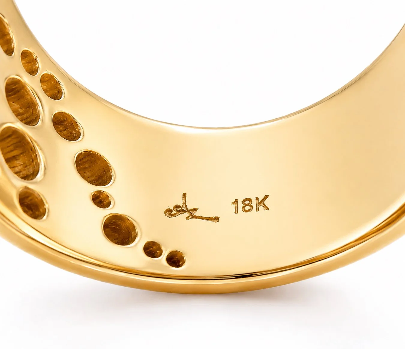 Az-Maxxine-Ring-Hallmark.jpg