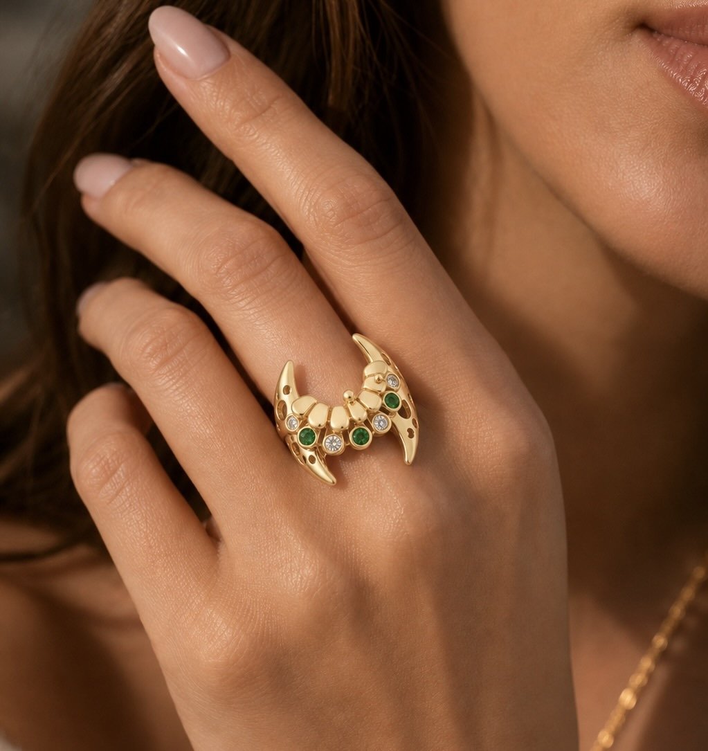 Peacock-Ring- Model -2.jpeg