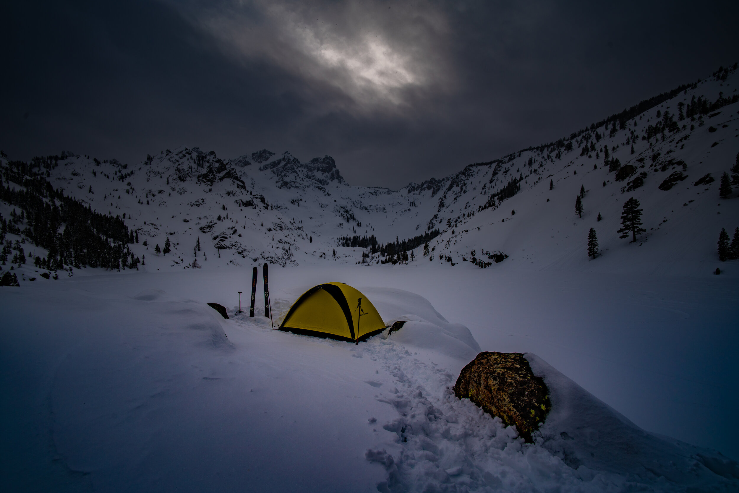  My camp at the base of the Sierra Buttes. The clouds begin to thicken. 