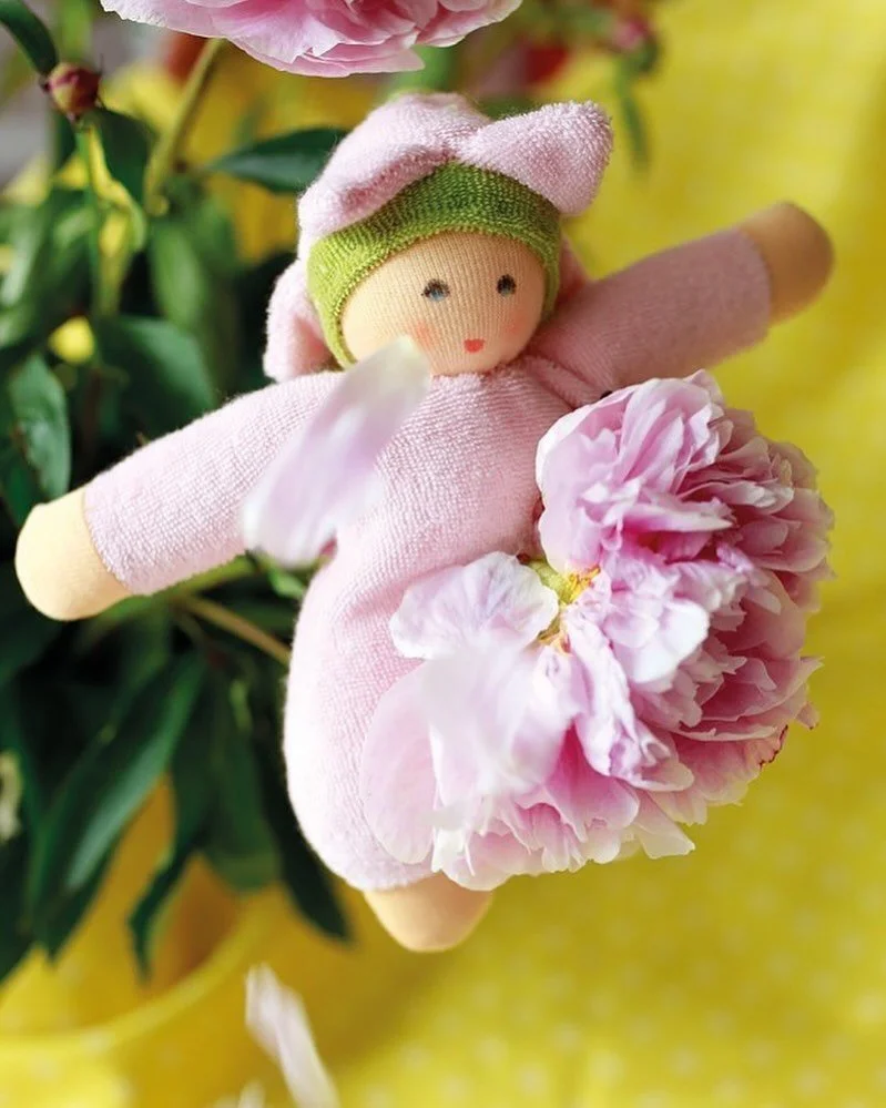 ma lei l&rsquo;avete vista 🌸🌸🌸?! 
un amore di bambolina di @nanchennatur 
la potete trovare ora nel nostro negozio 🥰