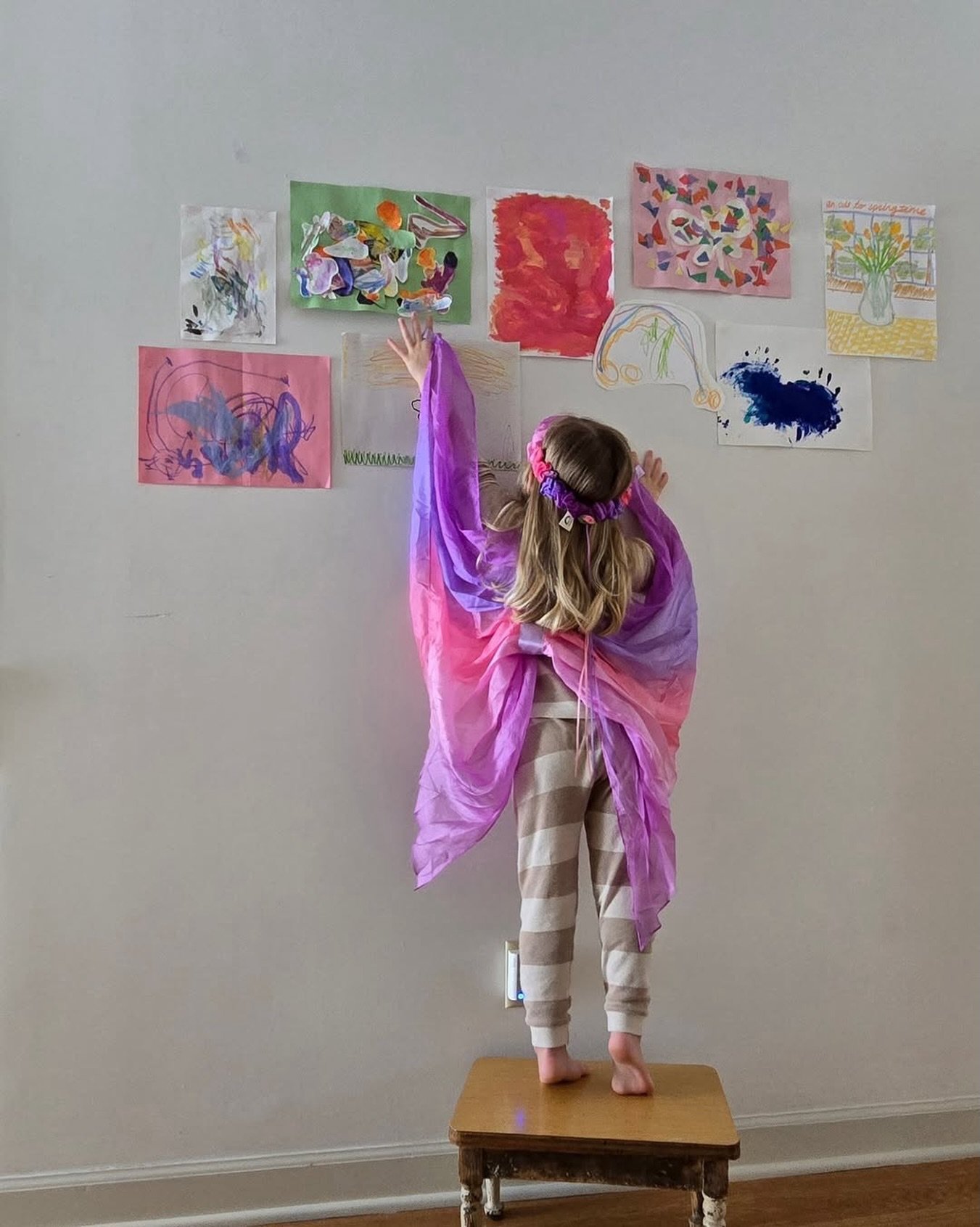 Blossom Cape &amp; Garland from Sarah&rsquo;s Silk is a must have. 🩷🌸🌷🌻

Picture Via @aaarielynn 🧚&zwj;♀️👑🩰🎨🌈✨️