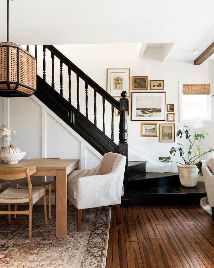 Whole room lighting outlet