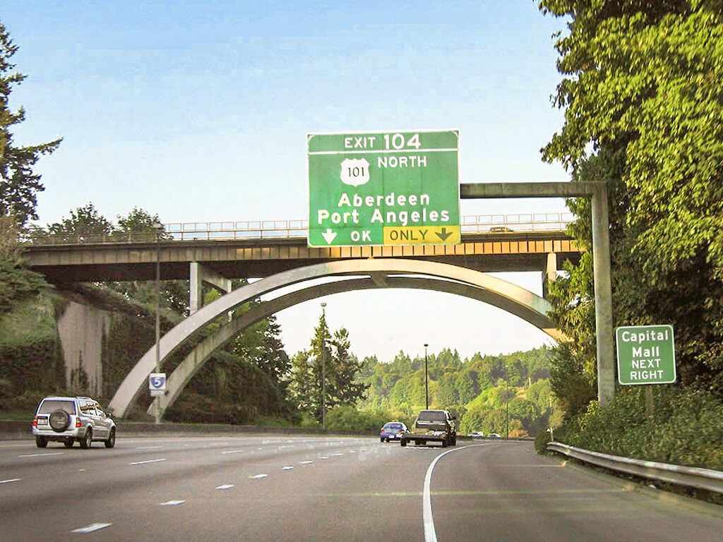 i-005_sb_exit_104_01.jpg