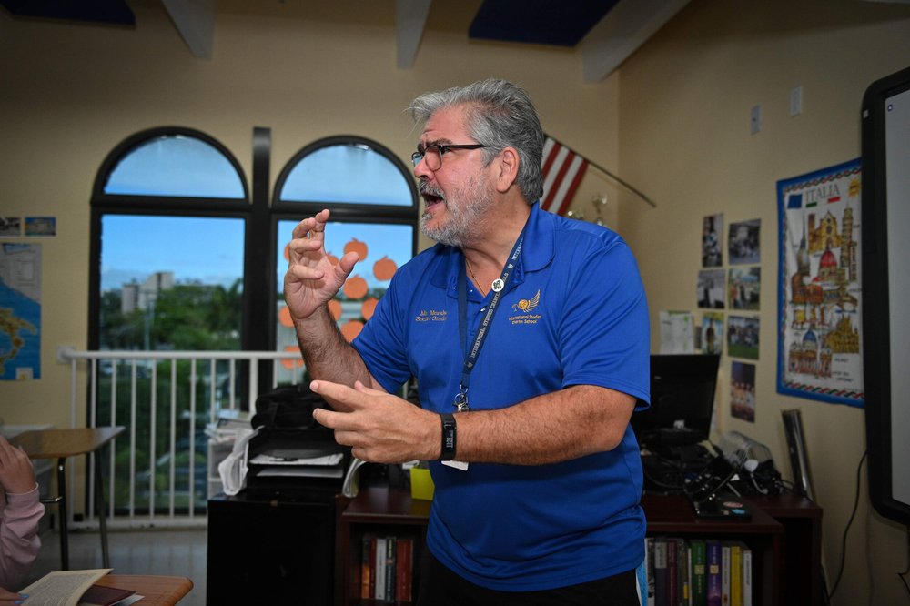 How to Master The Art of Presentations — Join Academica's eSports ...
