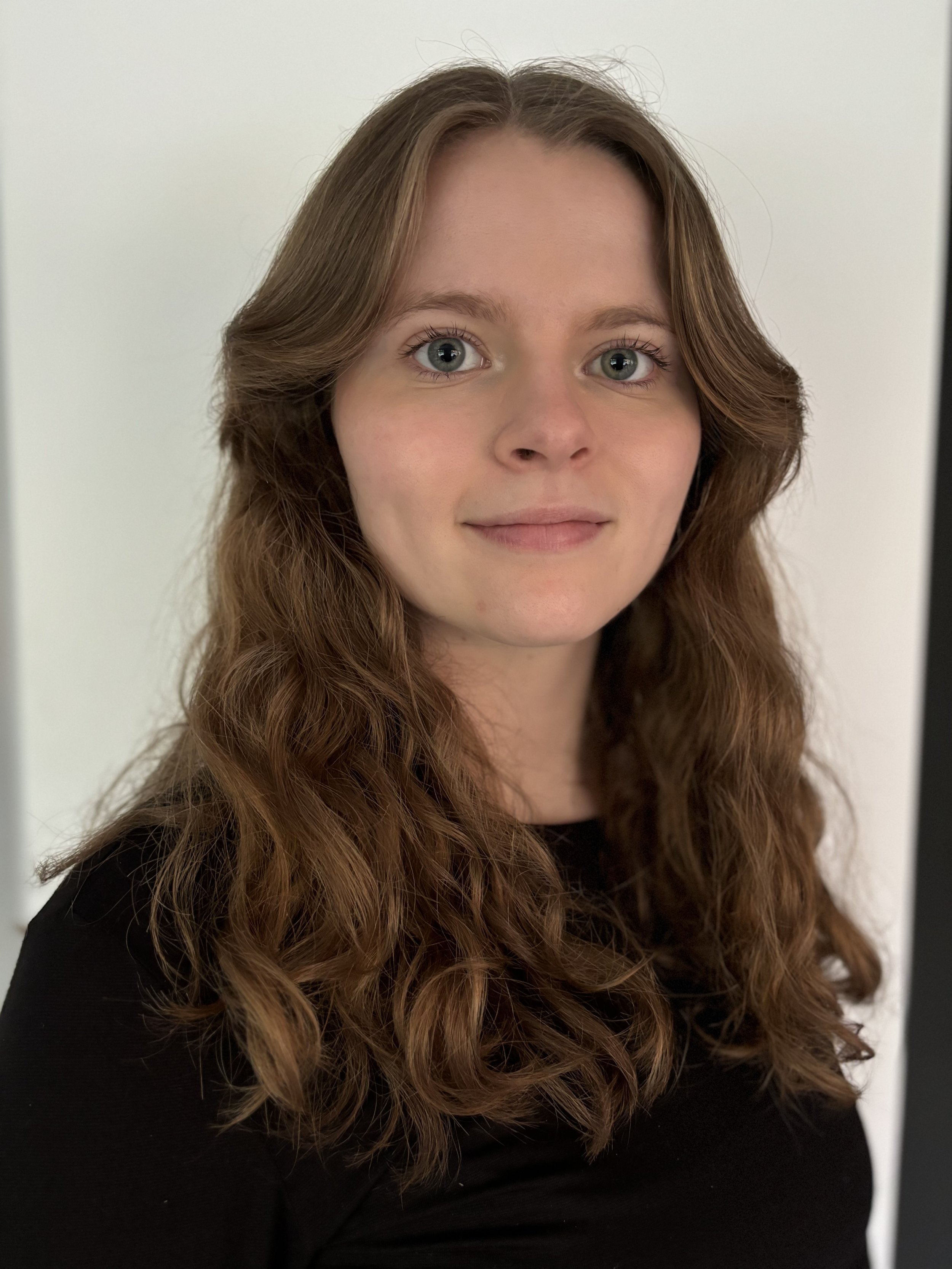 Eva Caisey