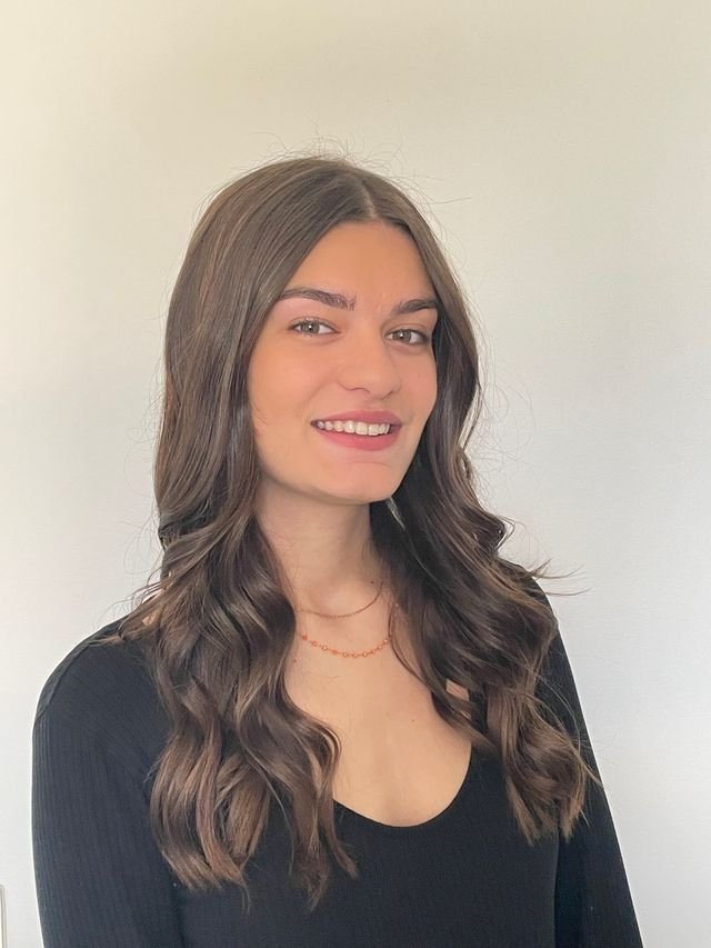 Yéléna Topakian