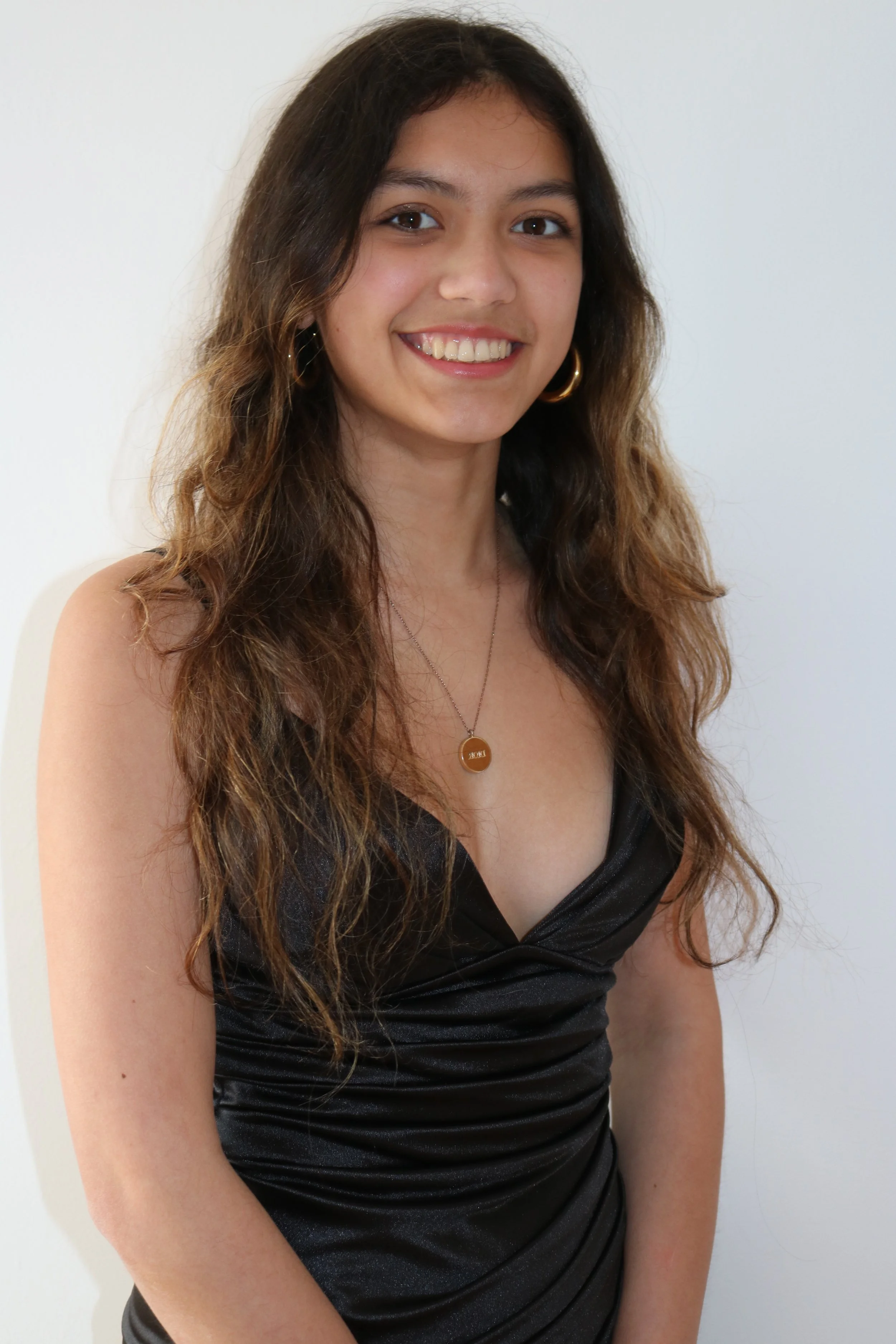 Dwi-Alicia Bujana