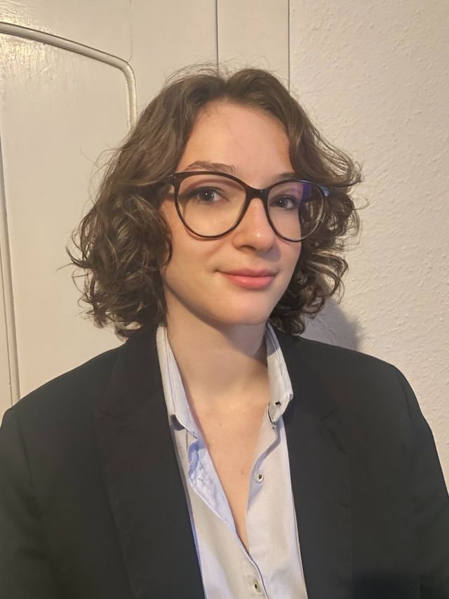 Nina Dolosor