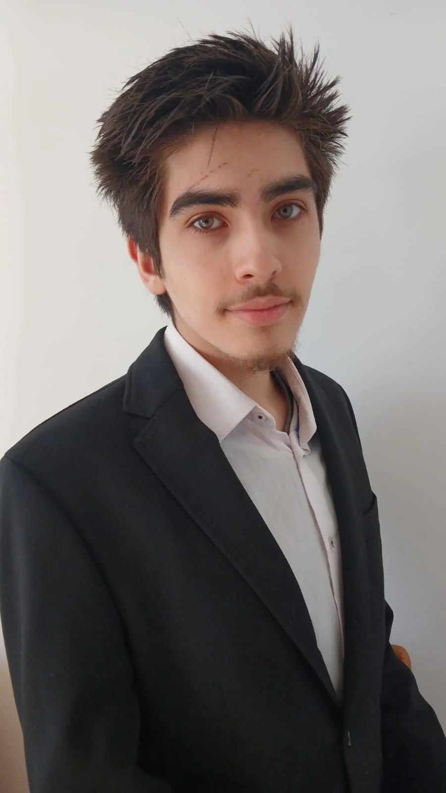 Antaunelo Likan Olave Le Ninivin