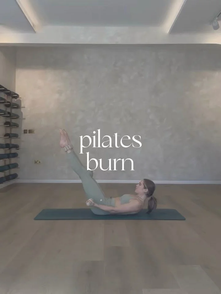 fresh off the mat this afternoon 🍃 a new series inspired by a Barrelates that I filmed for @sashaalexstudio - coming soon!! Explore our Pilates &amp; Barre Burn categories if you like these for full guided workouts

Comment START for a trial if you&