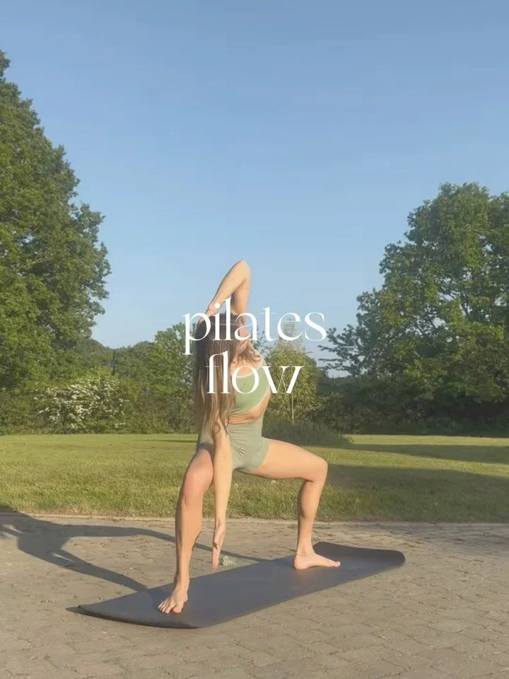 Fresh from the garden 🍃🌊✨ a brand new series for you! this felt like pure heavennn&hellip;moving at golden hour in nature might be my favourite thing in the whole world. Take your practice outside with me this summer on @sashaalexstudio to your loc
