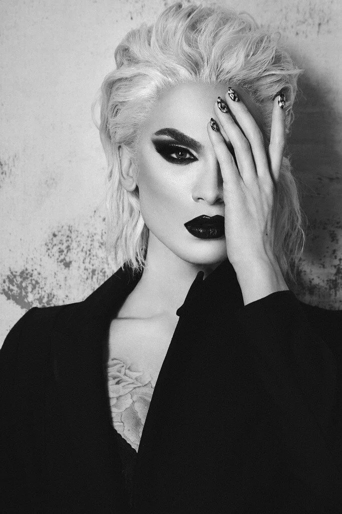 Miss Fame x Dauphine