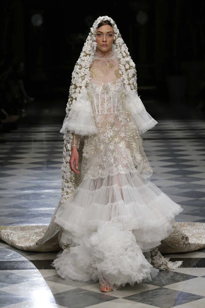 The glamour of the YolanCris Haute Couture Collection 2018 Bridal Runway Show