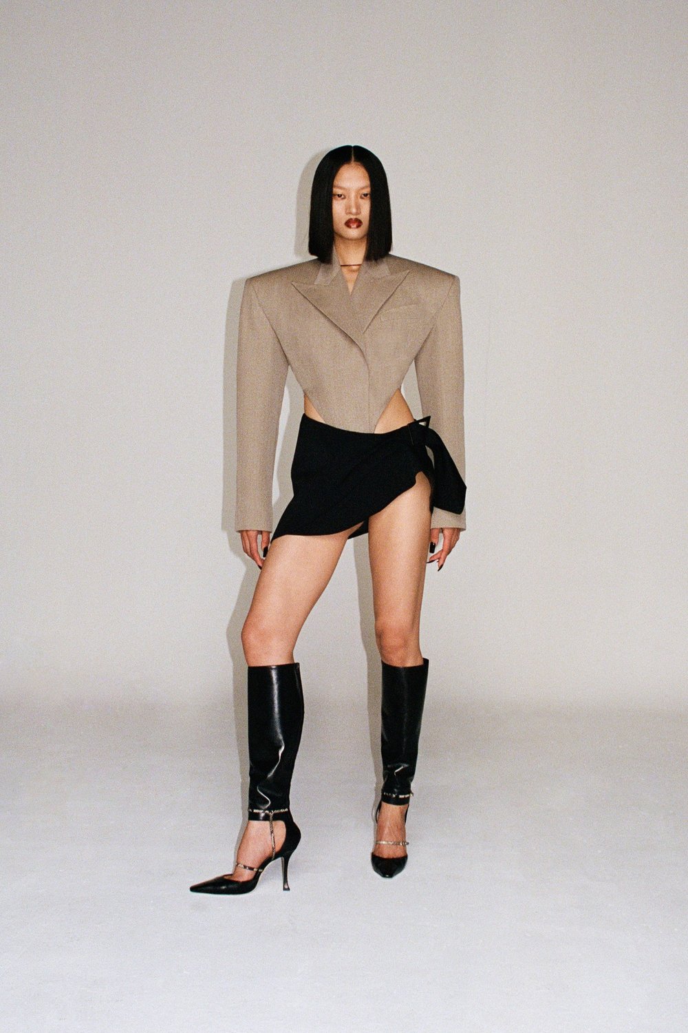 00009-Mugler-Fall-21-Paris-credit-brand.jpg